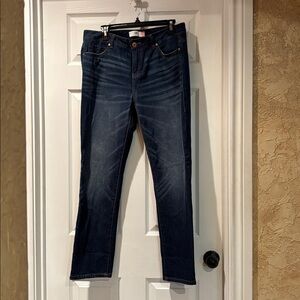 Cabi - Size 8 - Malibu Jean
